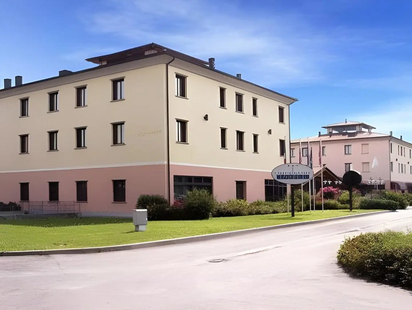 Tricolore Hotel EXTERIOR