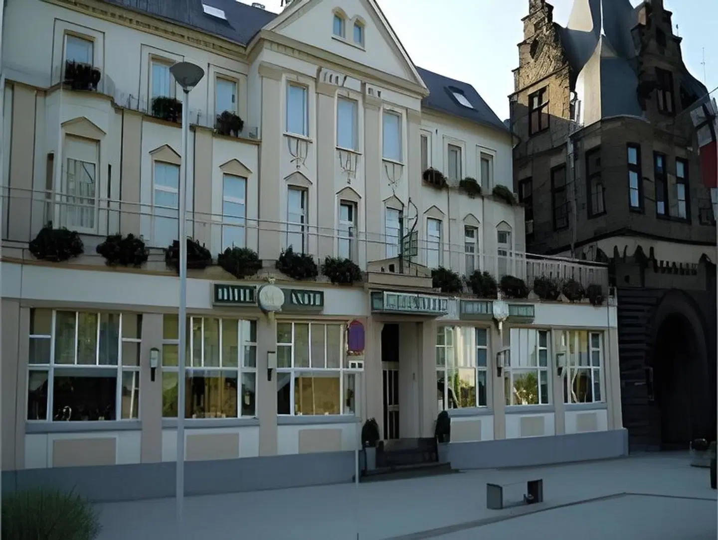 Anker EXTERIOR