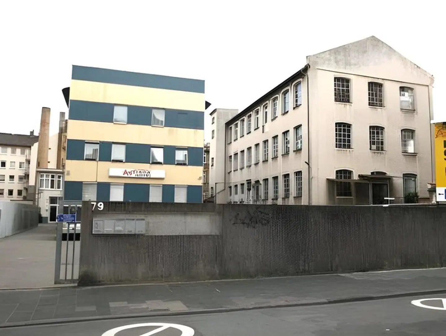 Aariana EXTERIOR