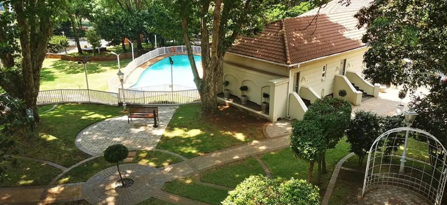 Holiday Inn Johannesburg Sunnyside Park by IHG EXTERIOR
