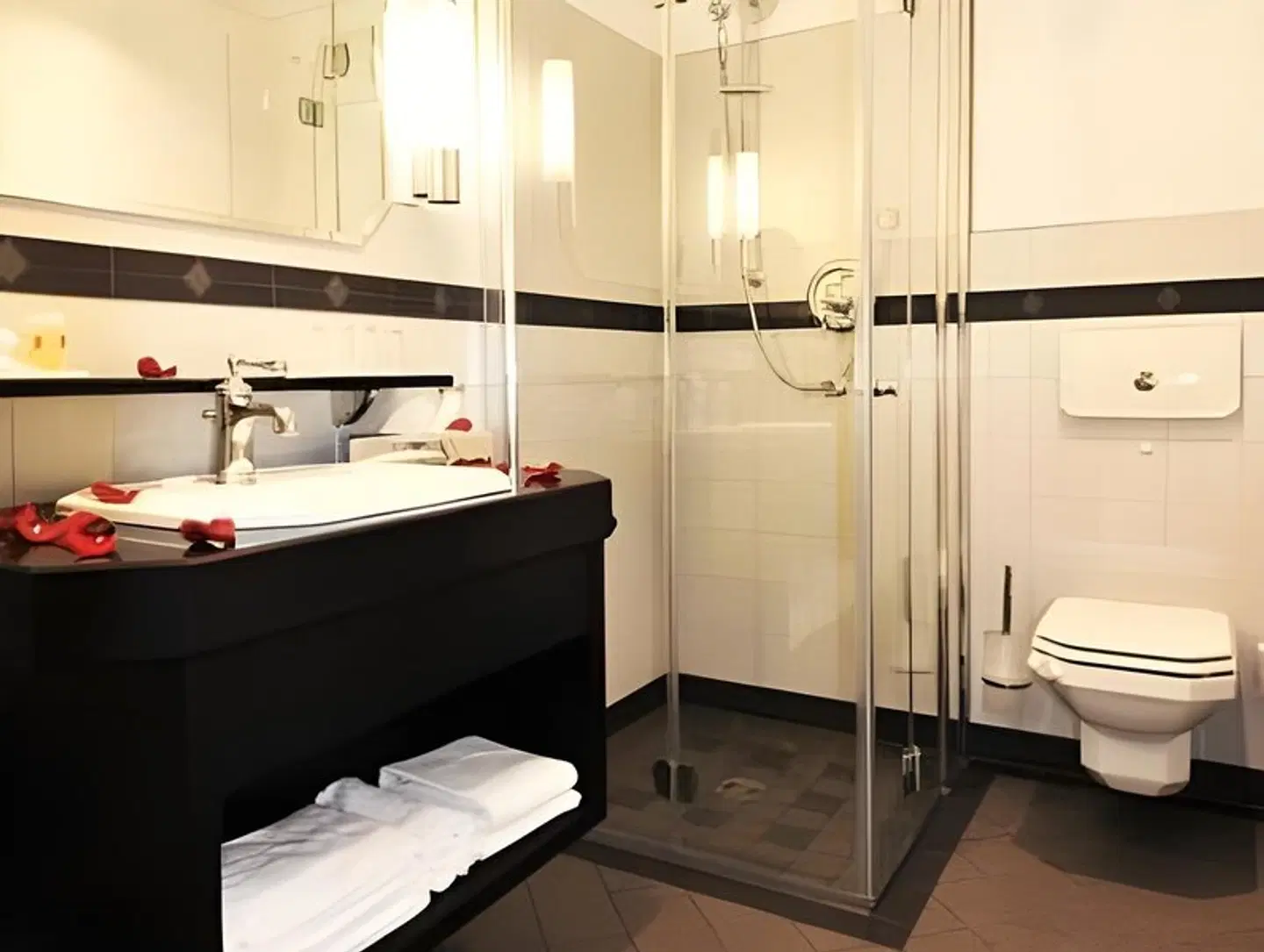 Allee Hotel Badezimmer