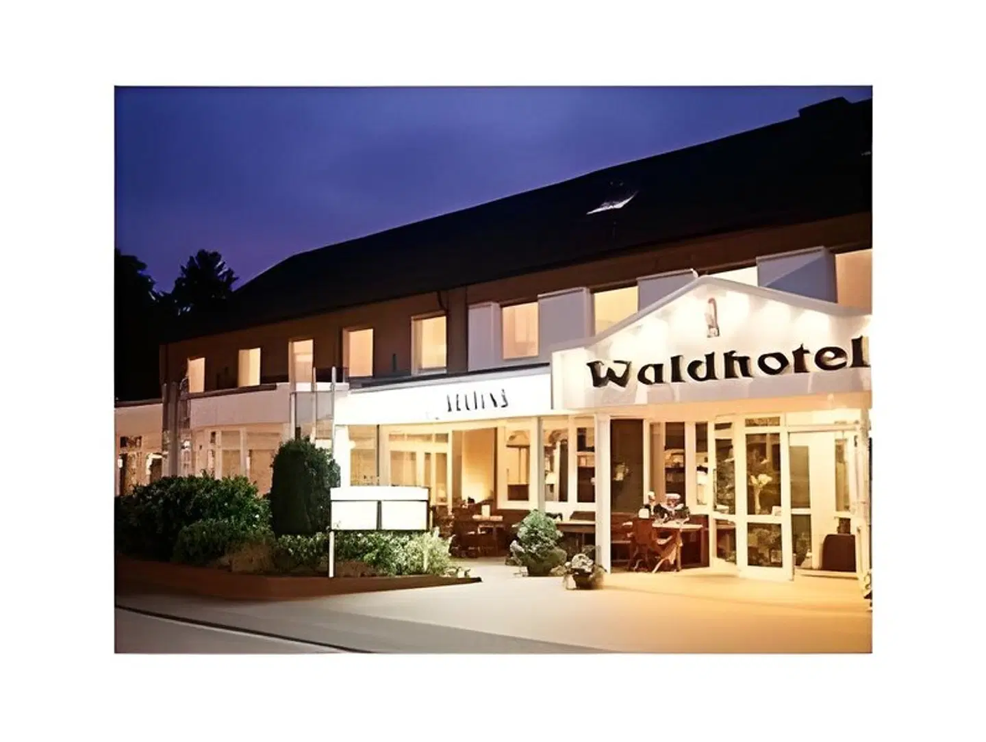 Waldhotel EXTERIOR