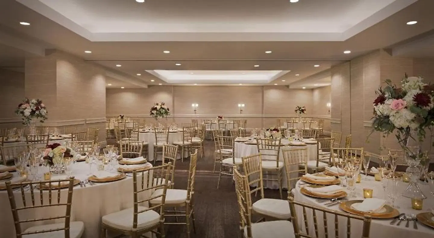 Kansas City Marriott Country Club Plaza Restaurant