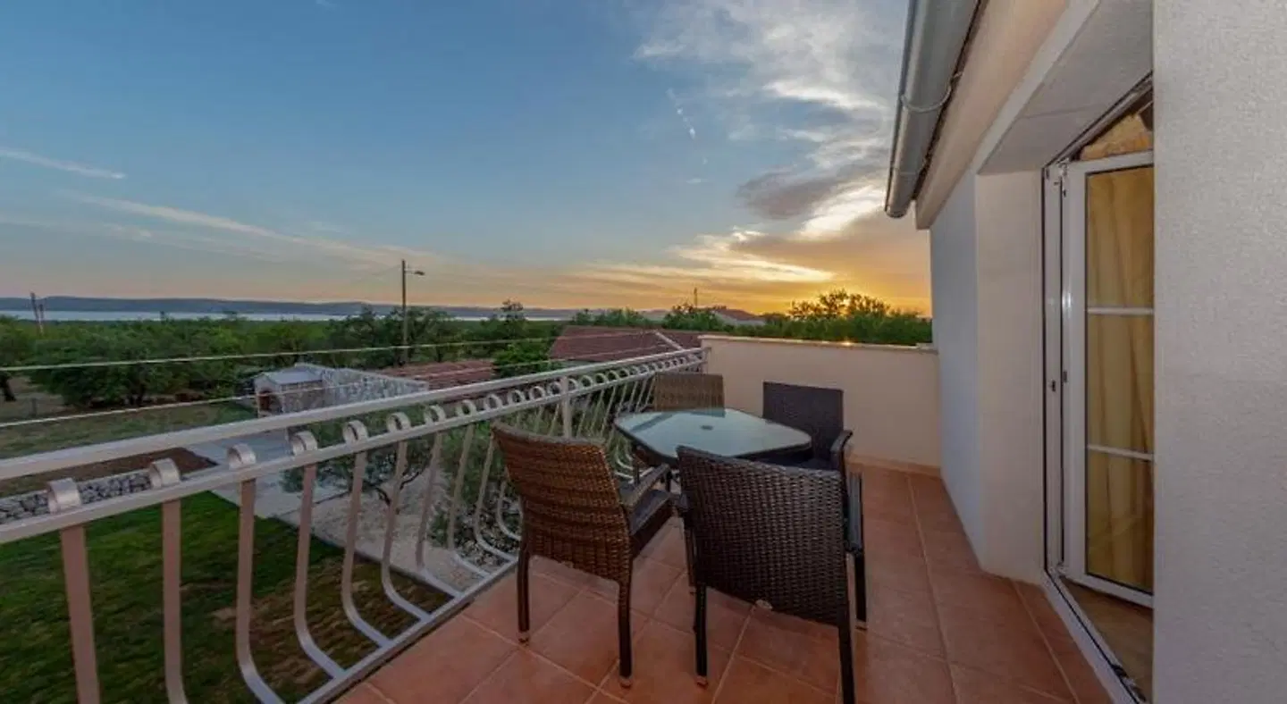 Apartments Vesna Terrasse