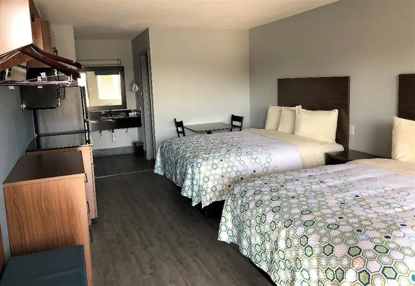 HomeTowne Studios by Red Roof San Antonio E - near AT&T Center ROOM_EXAMPLE