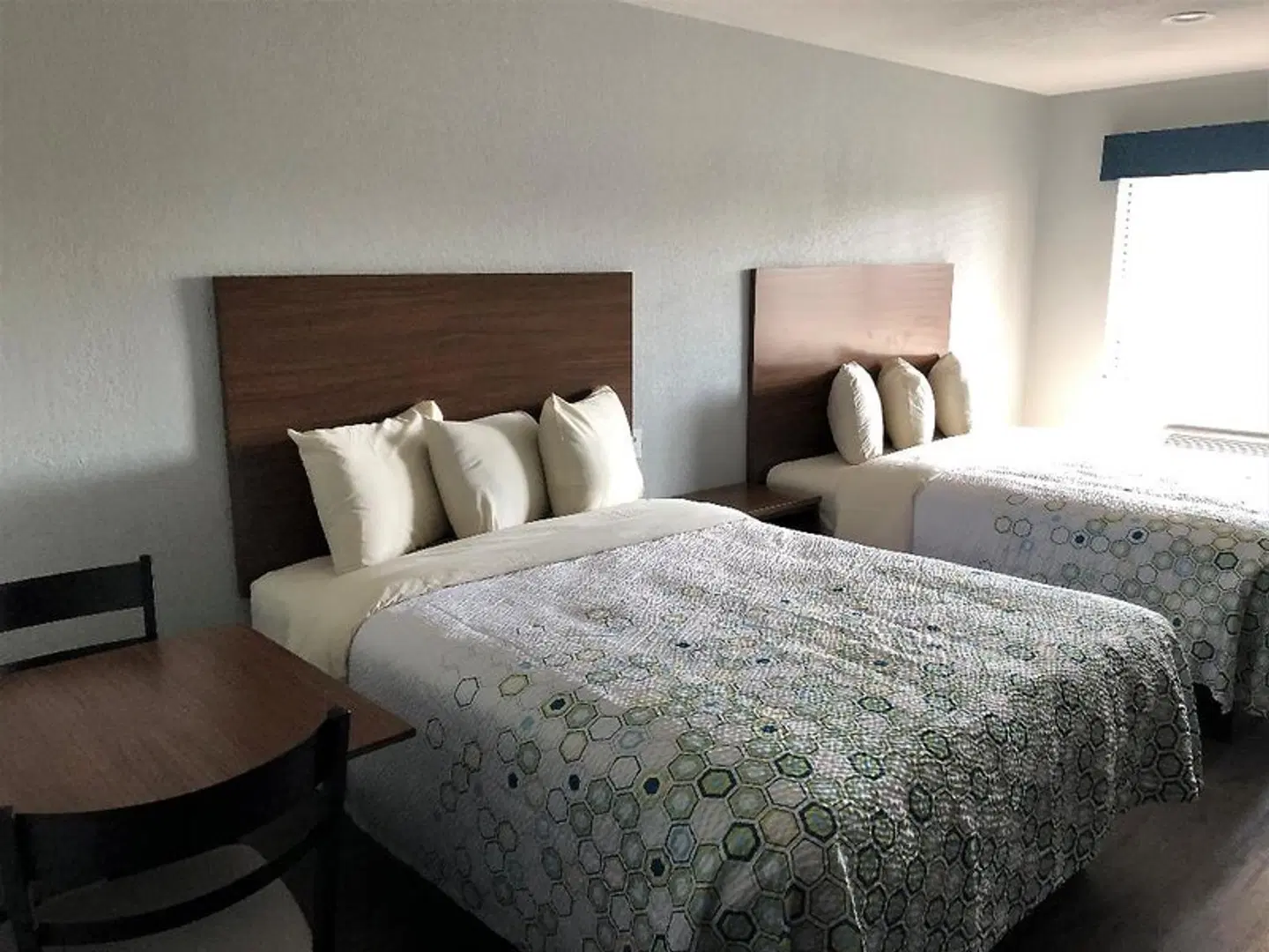 HomeTowne Studios by Red Roof San Antonio E - near AT&T Center ROOM_EXAMPLE