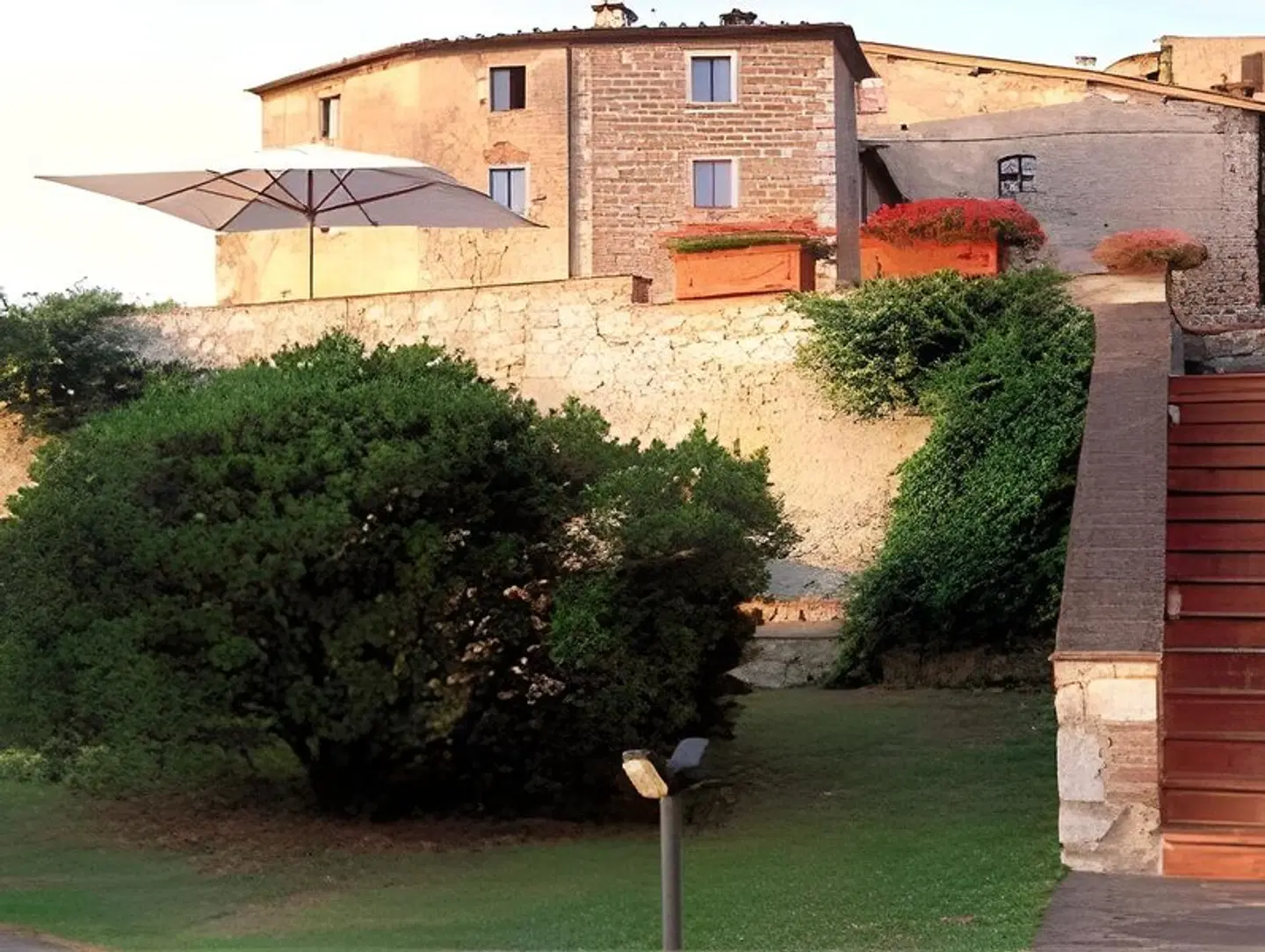 Relais Borgo Di Toiano EXTERIOR