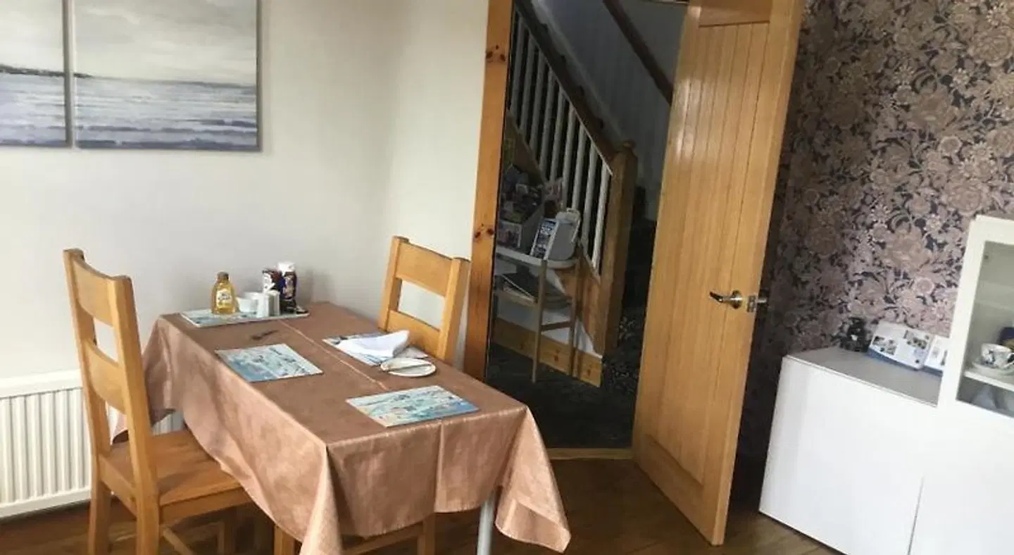 Dene House ROOM_EXAMPLE