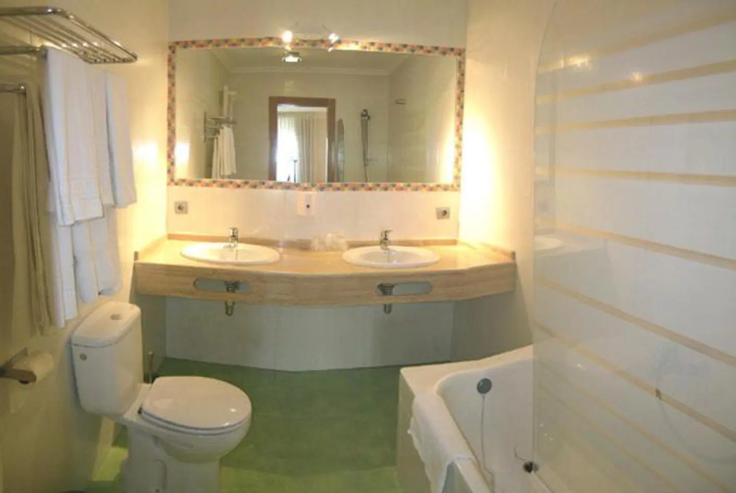 Hostal Del Carmen Badezimmer