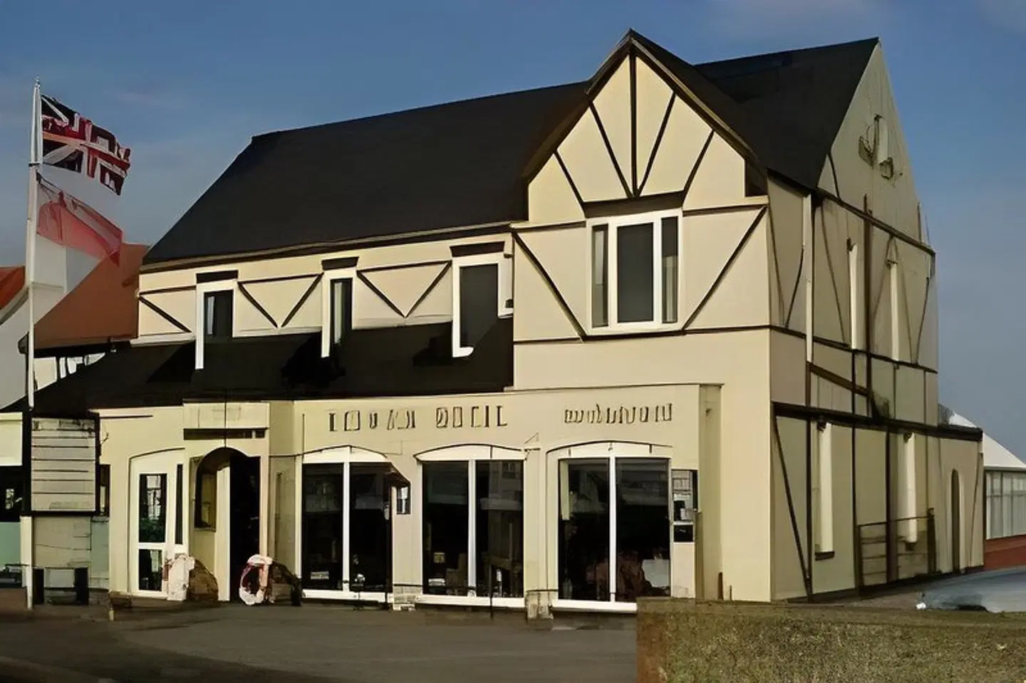 Seals Bacton EXTERIOR