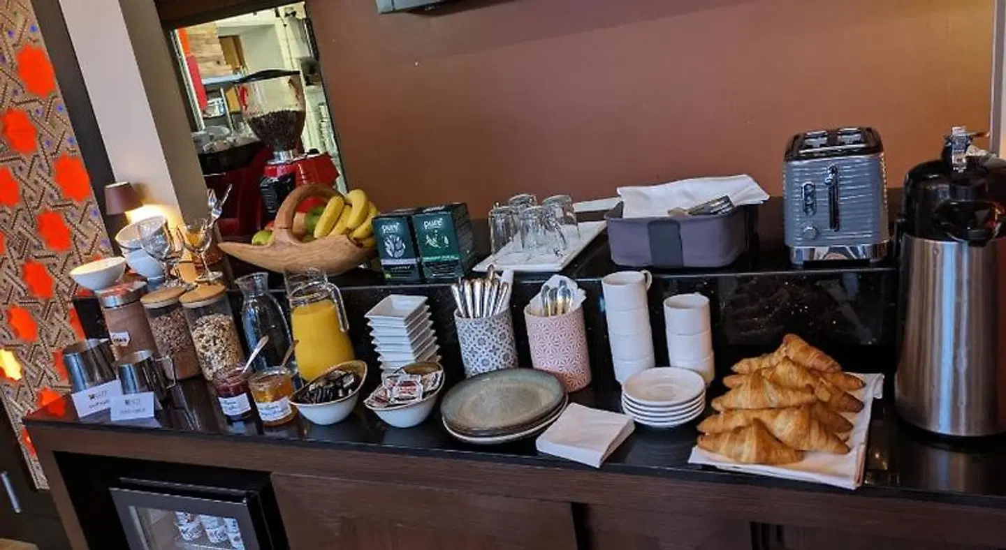 YoHo Restaurant