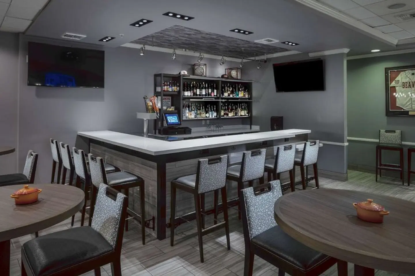 Hilton Garden Inn Corvallis Bar