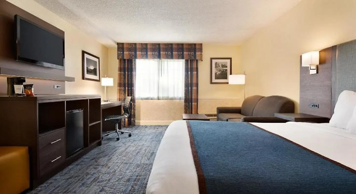 Ramada by Wyndham Spokane Airport ROOM_EXAMPLE