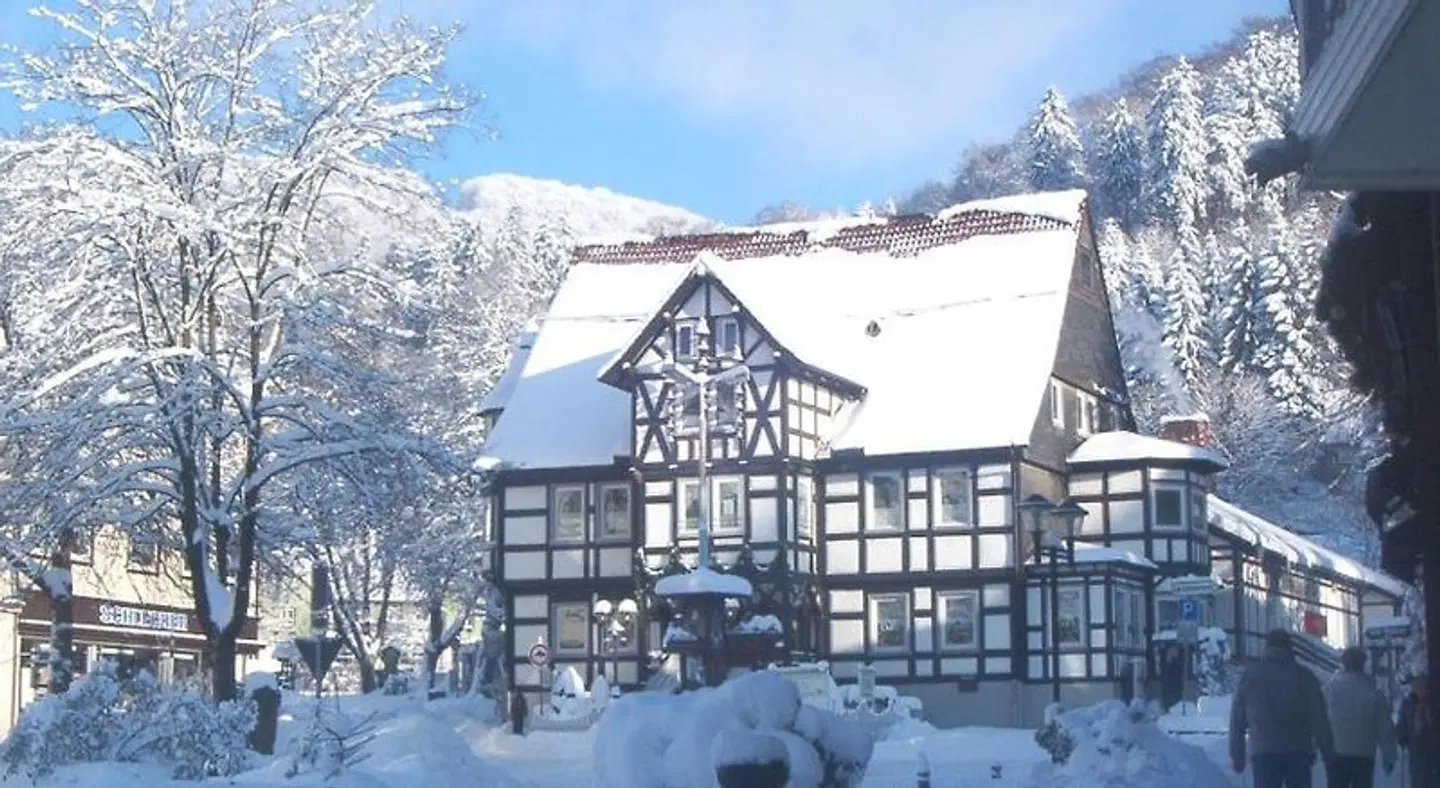 Am Kurmittelhaus EXTERIOR