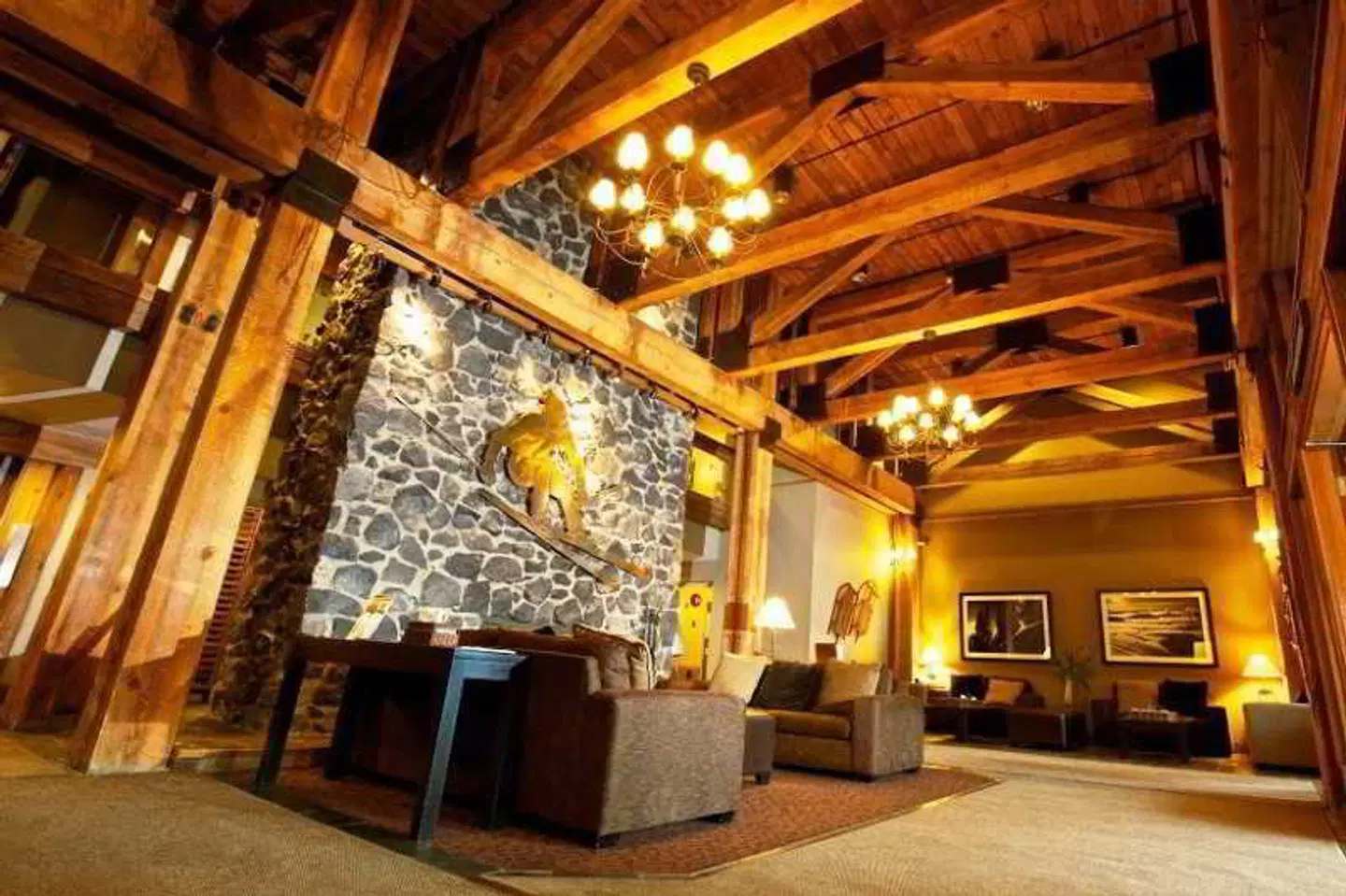 Tantalus Resort Lodge LOUNGE_LOBBY