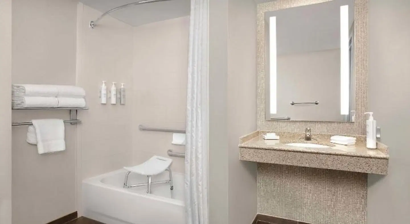 Hilton Garden Inn Gainesville Badezimmer