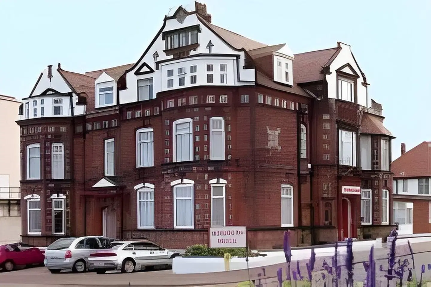 Sandcliff Hotel EXTERIOR
