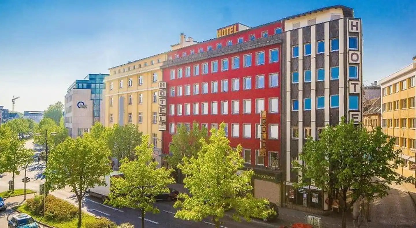 NP Hotel Königshof Aussenansicht