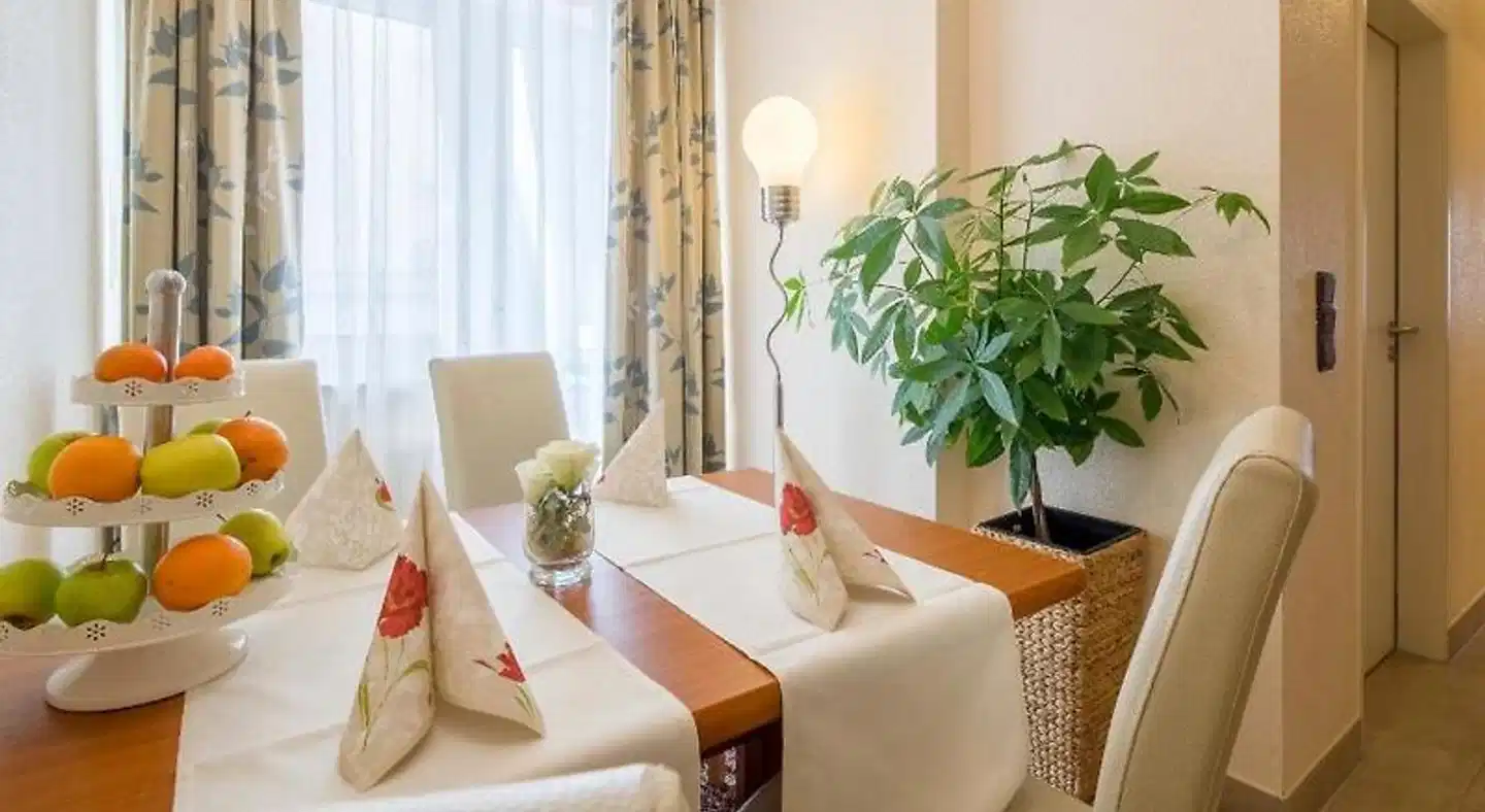 NP Hotel Königshof Wohnbeispiel