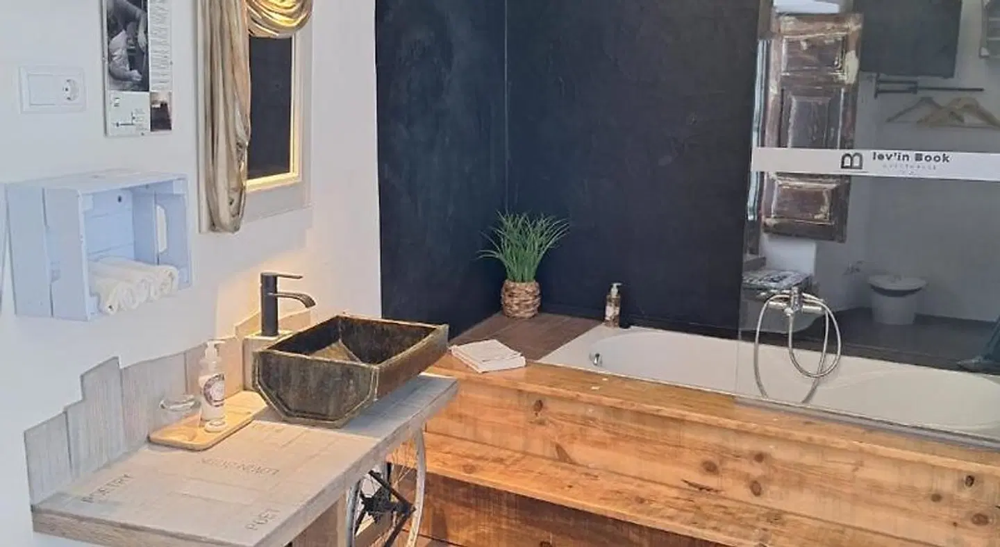 Lov'in Book Guesthouse HEALTH_BEAUTY