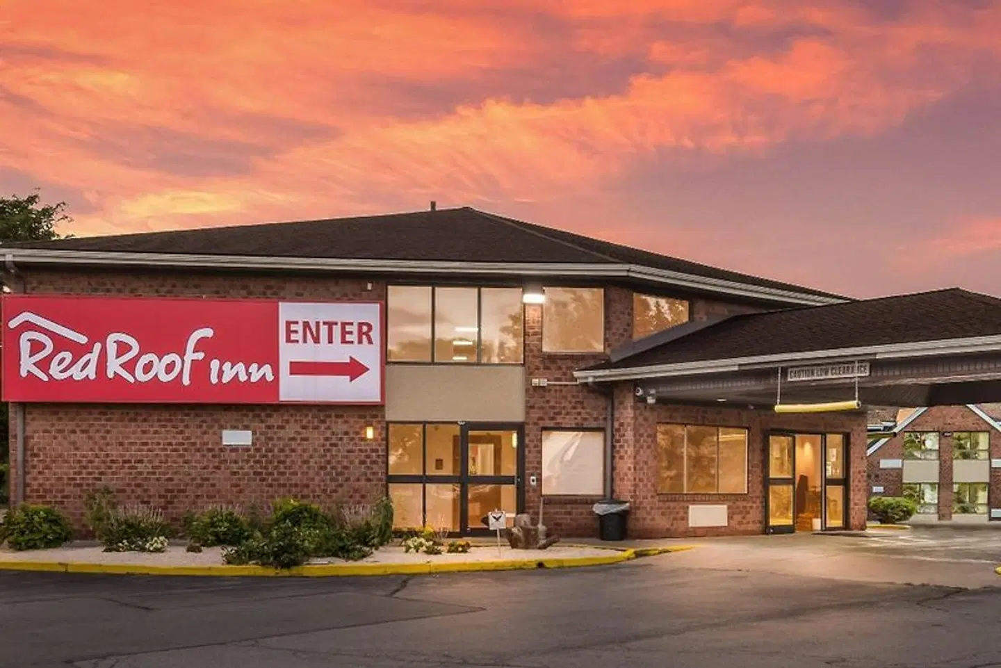 Red Roof Inn Rochester - Airport EXTERIOR