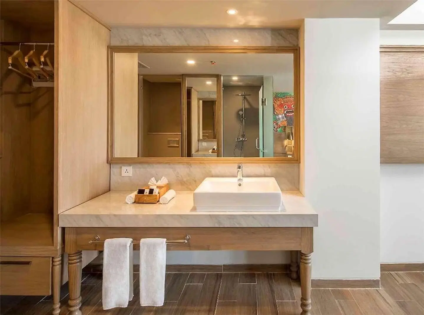Eastin Ashta Resort Canggu Badezimmer