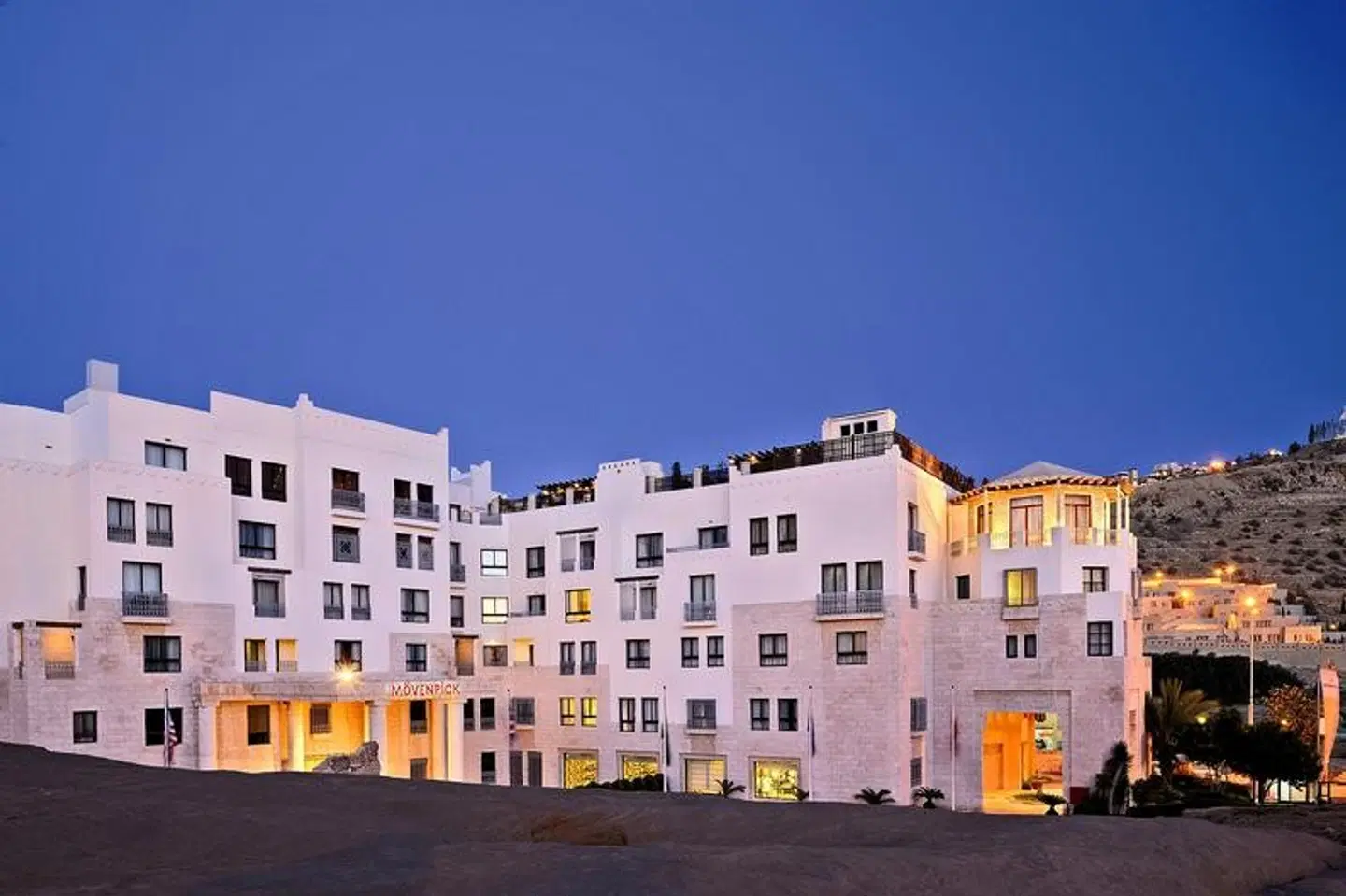 Mövenpick Resort Petra EXTERIOR