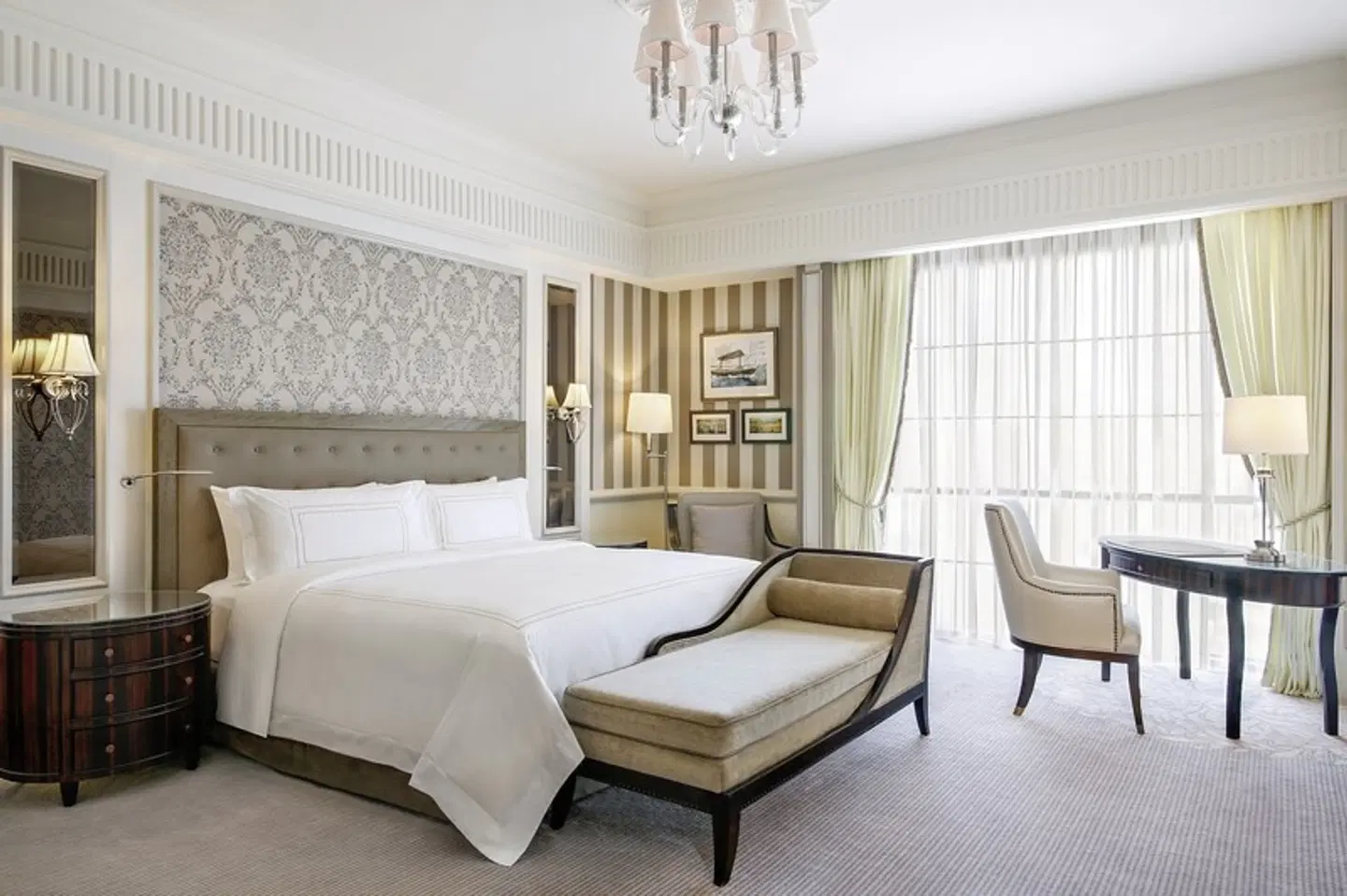 Al Habtoor Palace - Preferred Hotels & Resorts ROOM_EXAMPLE
