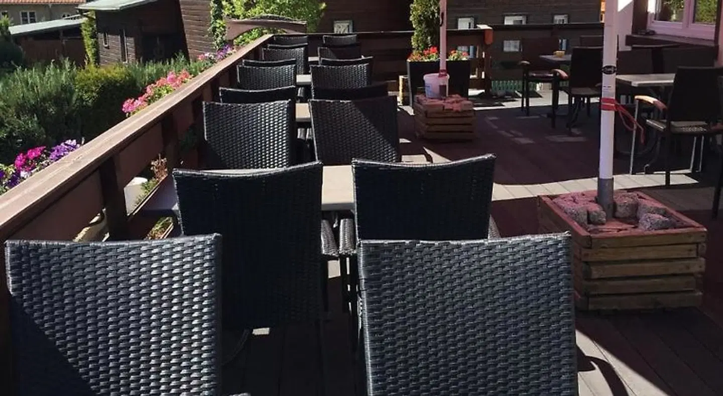 Pension und China - Thai Restaurant Asia - Haus Bar