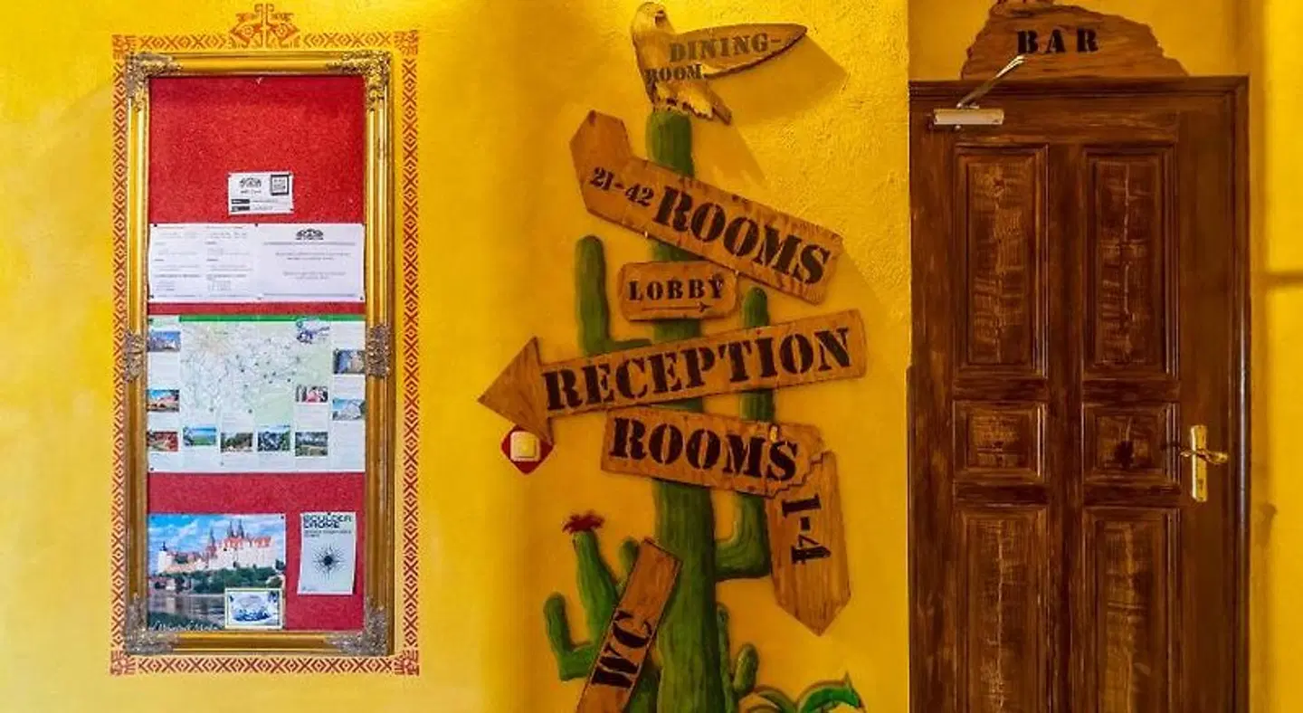 Mezcalero LOUNGE_LOBBY