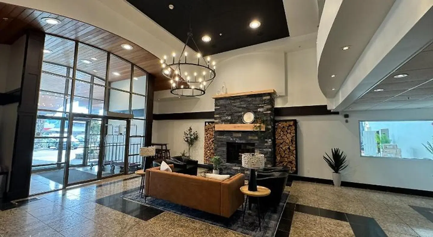 Four Points by Sheraton Prince George LOUNGE_LOBBY
