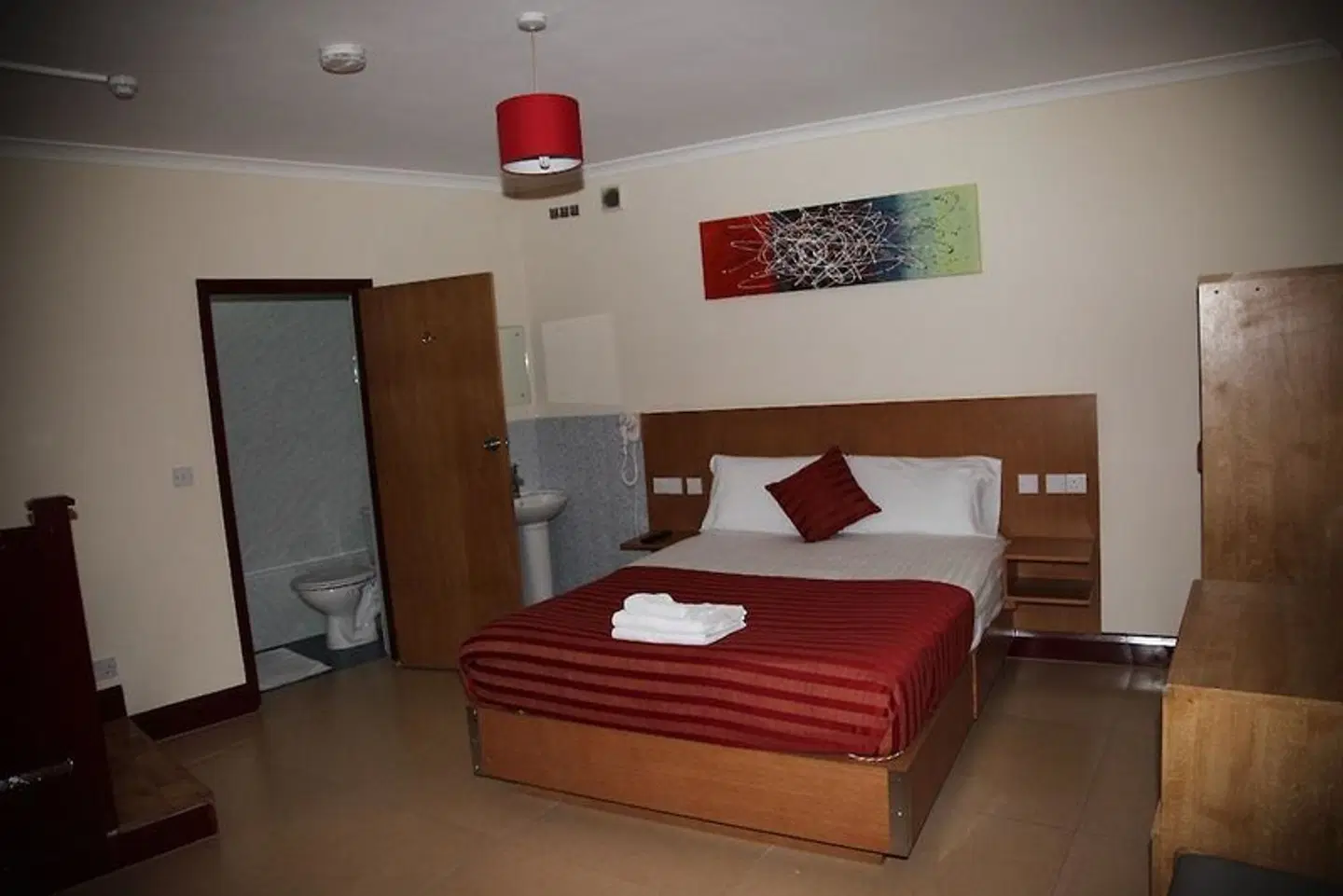 Grove Apartments ROOM_EXAMPLE