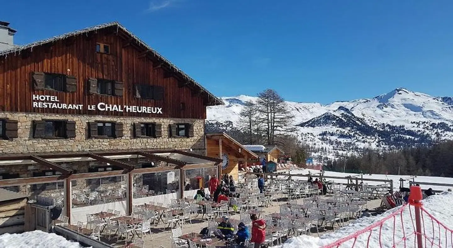 le Chal'heureux EXTERIOR