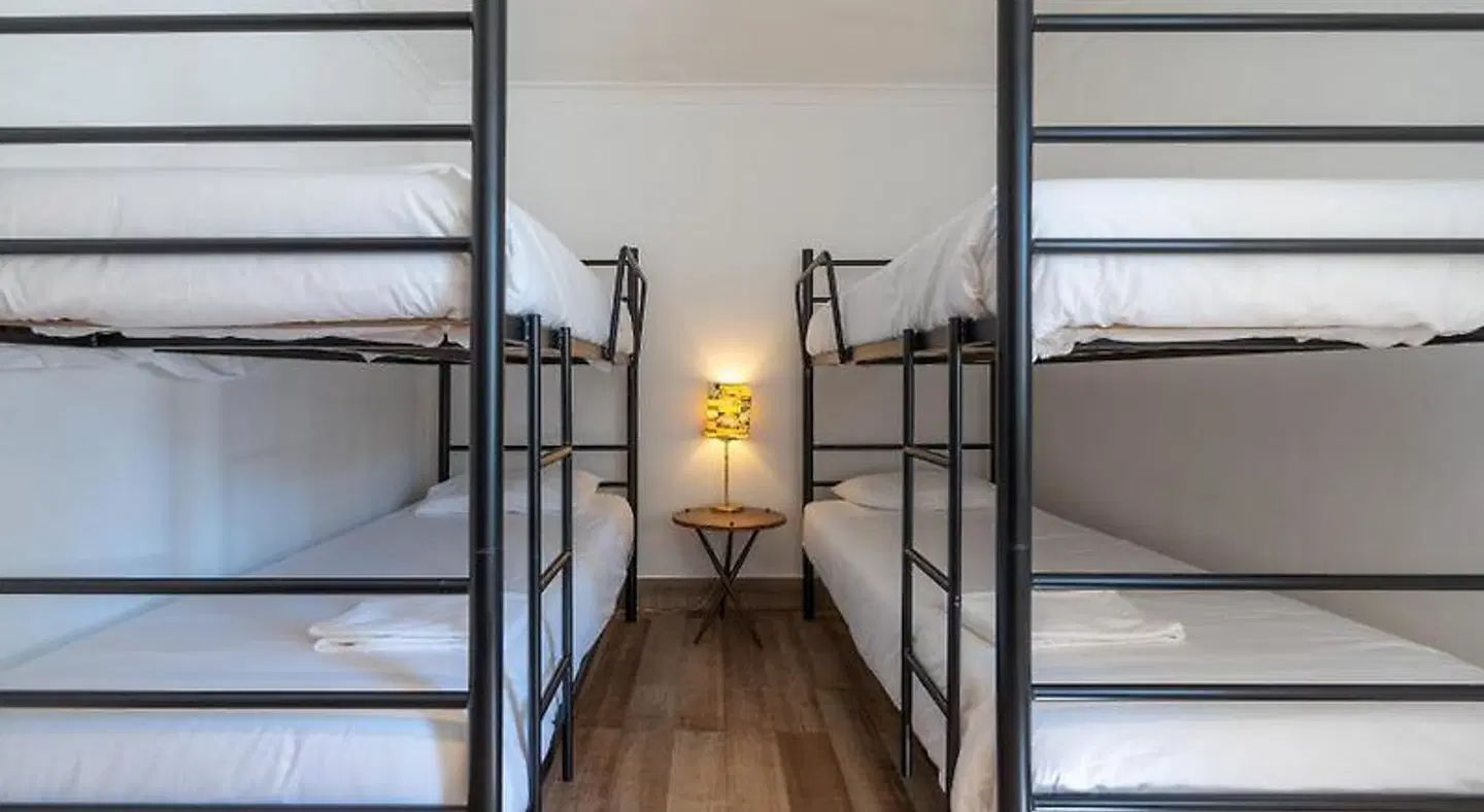 Cazal d'Oliveira ROOM_EXAMPLE