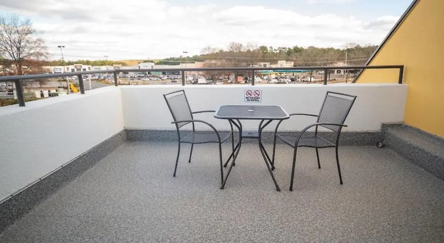 Best Western Plus Raleigh Crabtree Valley Hotel Terrasse
