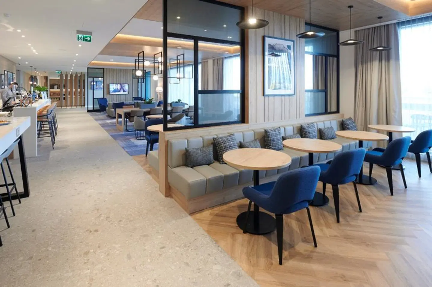 Courtyard by Marriott Inverness Airport Bar