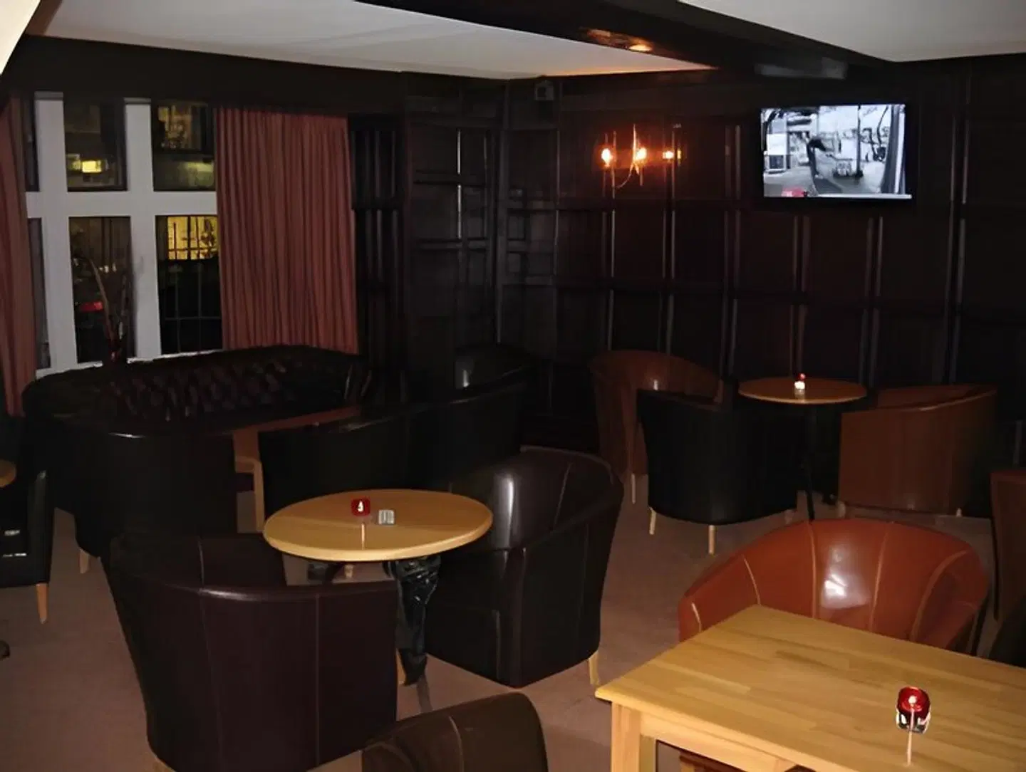 The Angel Inn Bar
