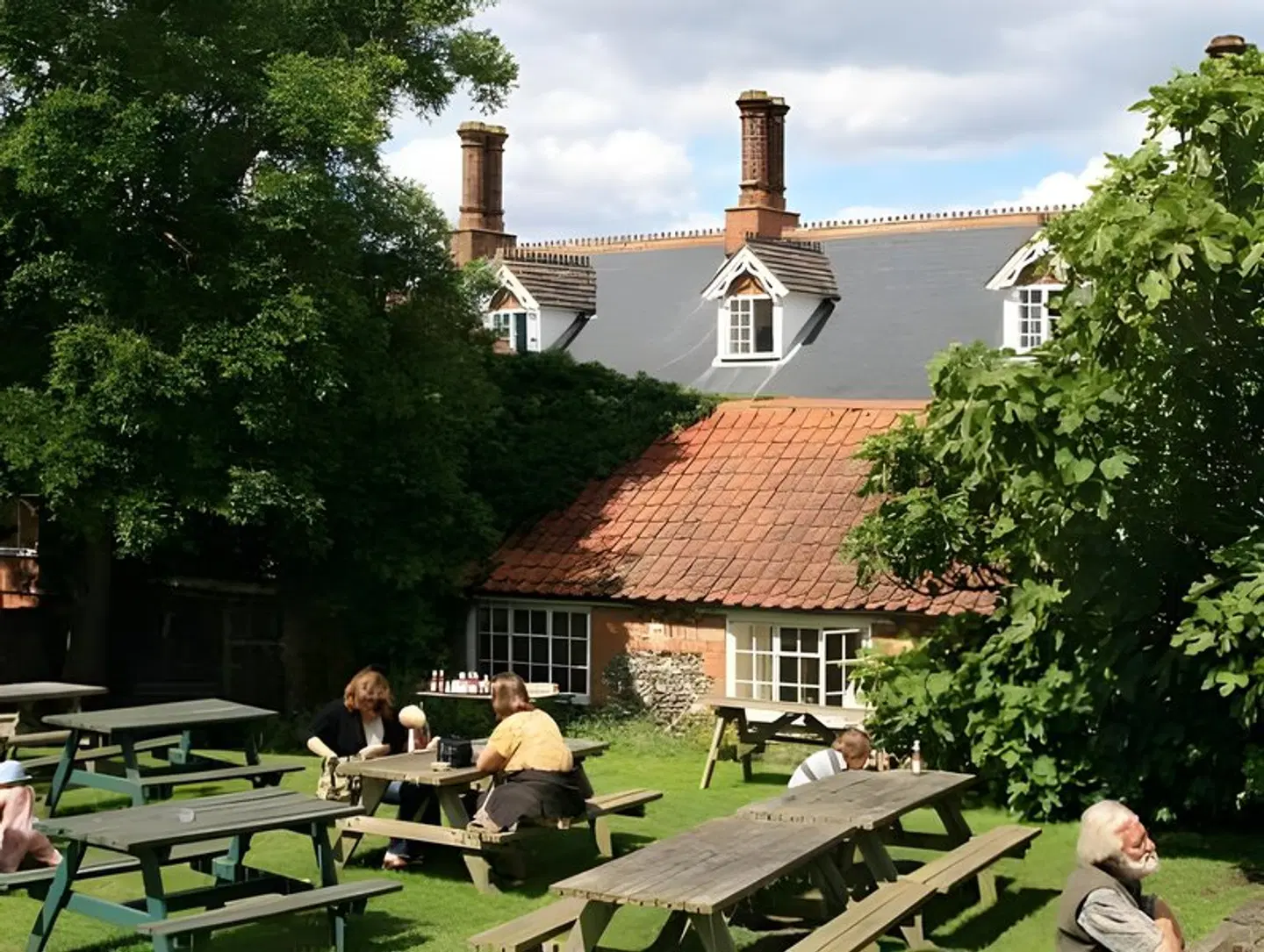 The Ship At Dunwich Terrasse