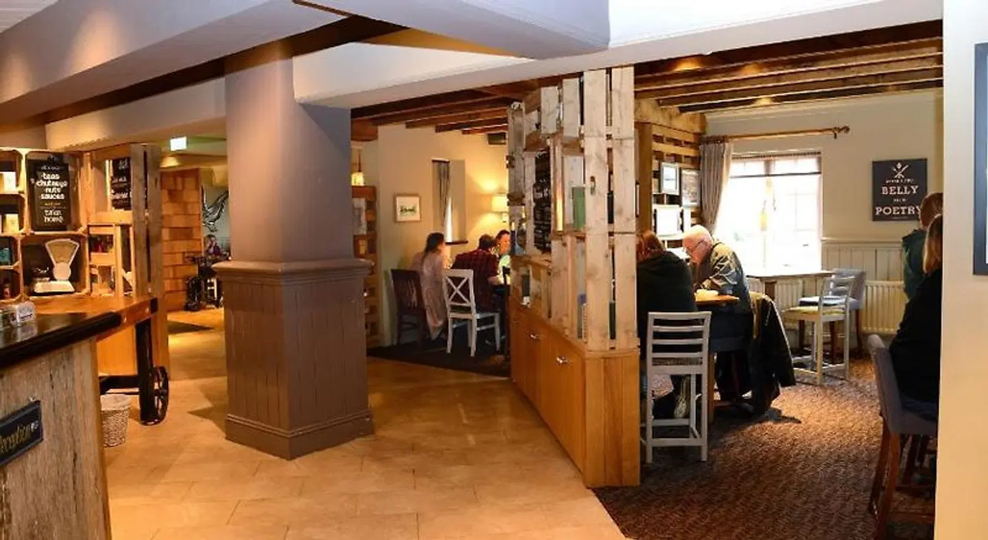 Crewe & Harpur by Marston's Inns LOUNGE_LOBBY
