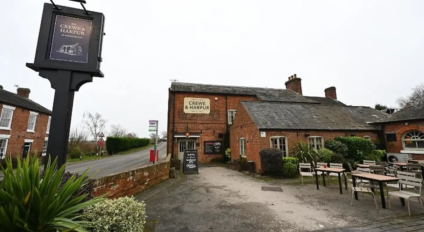Crewe & Harpur by Marston's Inns EXTERIOR