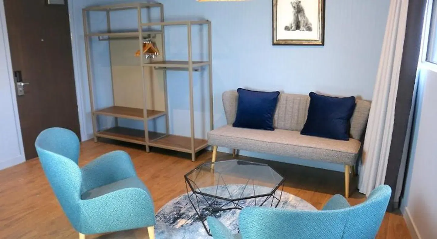 Hex Hotel at Yorkshire Wildlife Park ROOM_EXAMPLE