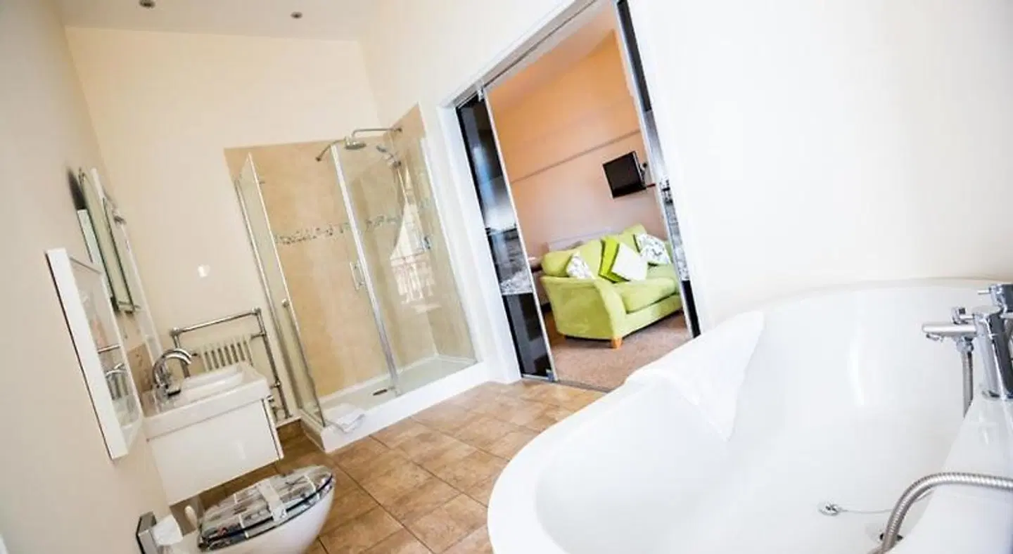 The Red Lion Hotel ROOM_EXAMPLE