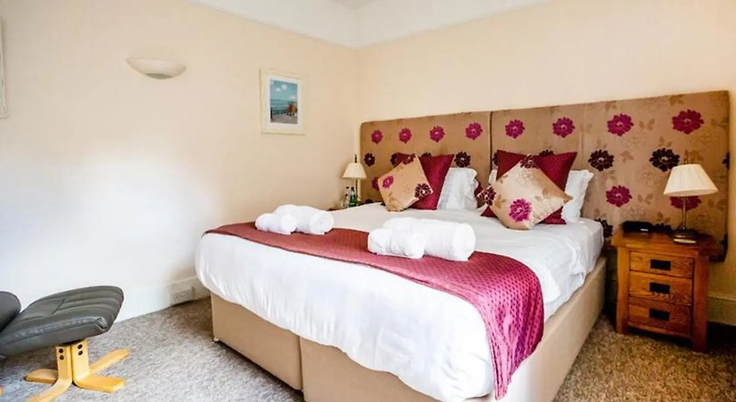 The Red Lion Hotel ROOM_EXAMPLE