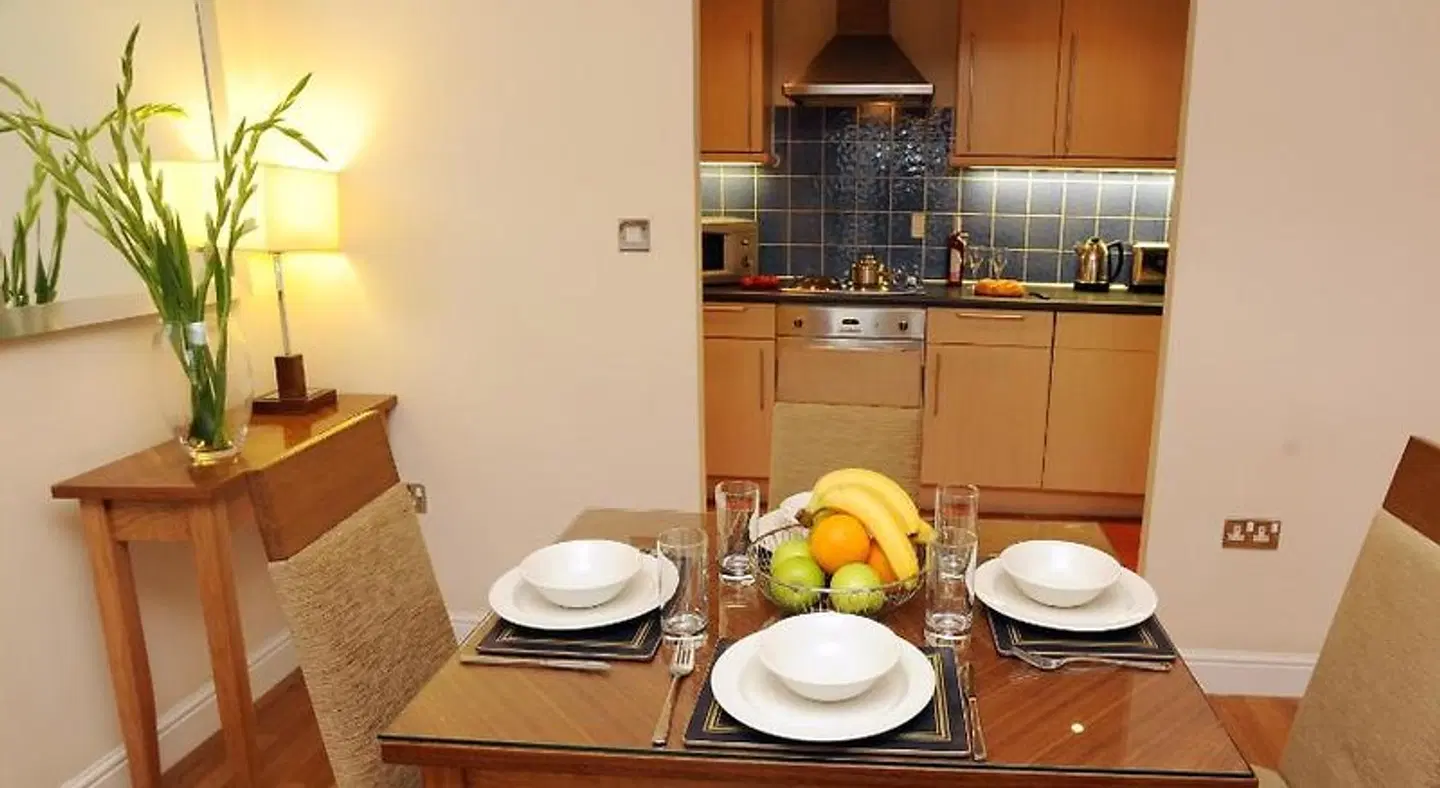 PREMIER SUITES Bristol Redcliffe Badezimmer