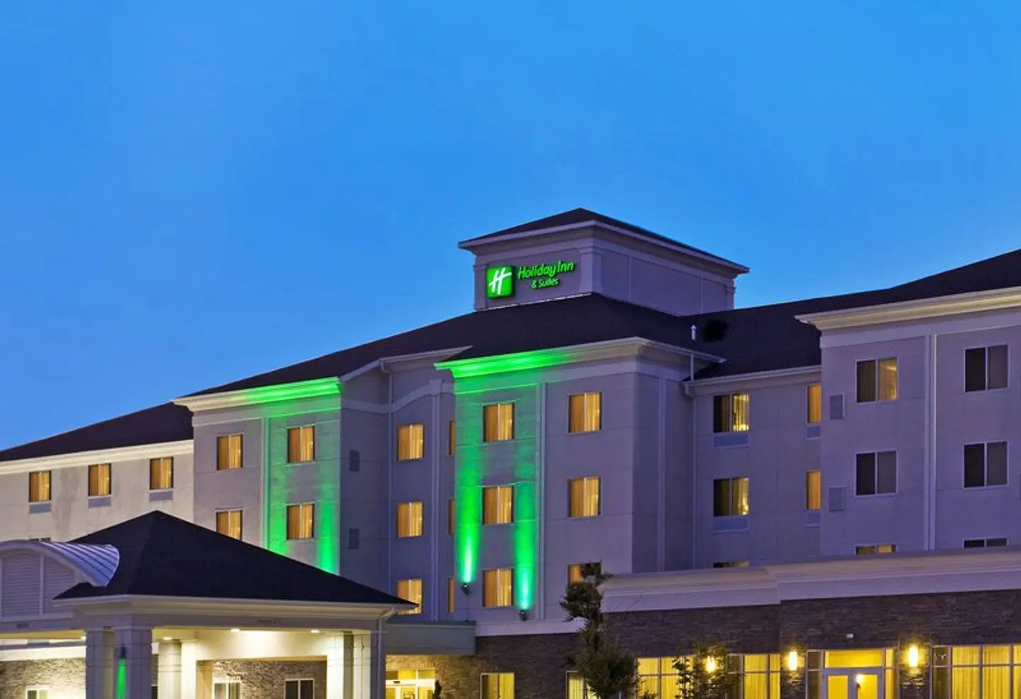 Holiday Inn & Suites Bloomington-Airport by IHG EXTERIOR