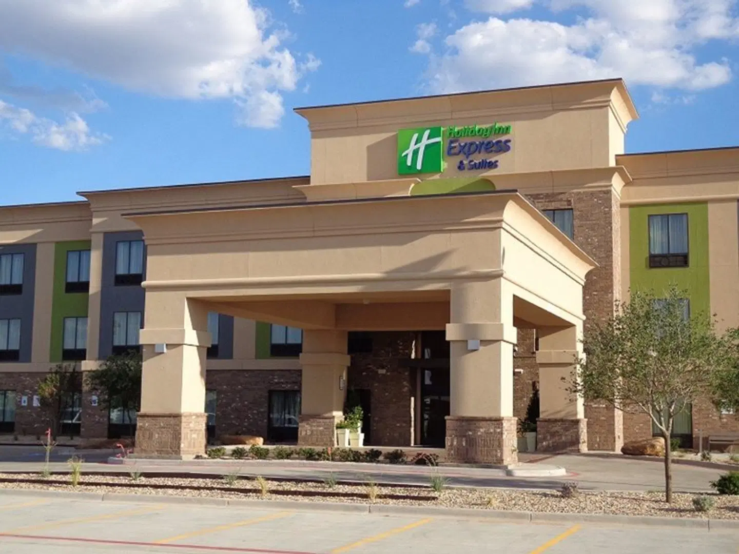 Holiday Inn Express & Suites Lubbock South by IHG EXTERIOR