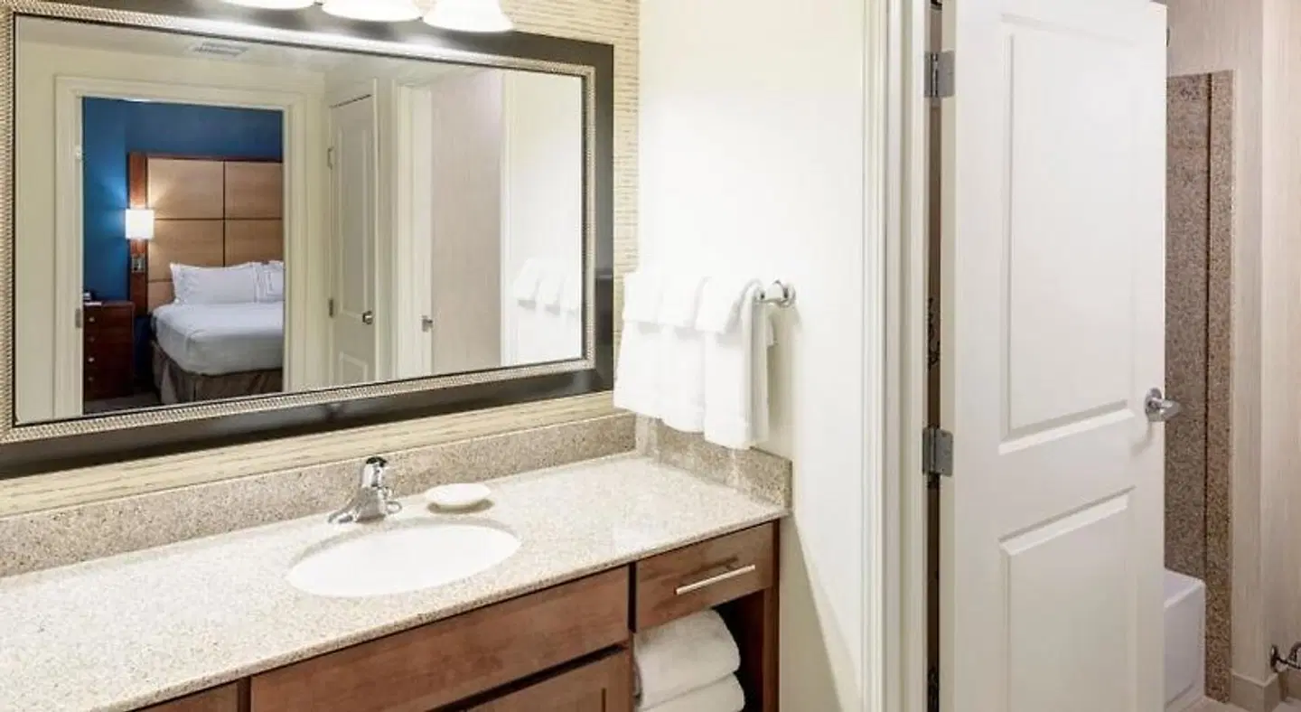Residence Inn South Bend Mishawaka Badezimmer