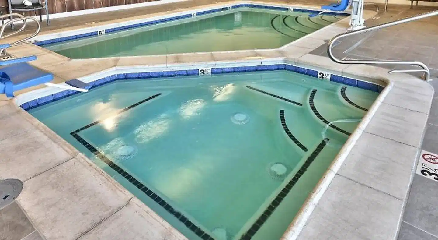 Fairfield Inn & Suites by Marriott Albuquerque North Hallenbad