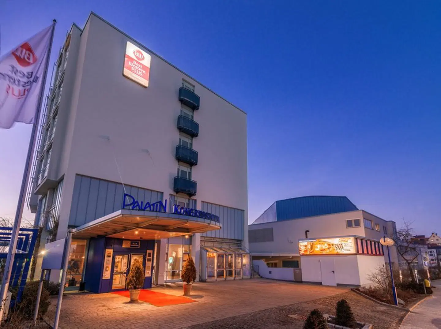 Best Western Plus Palatin Kongress Hotel EXTERIOR