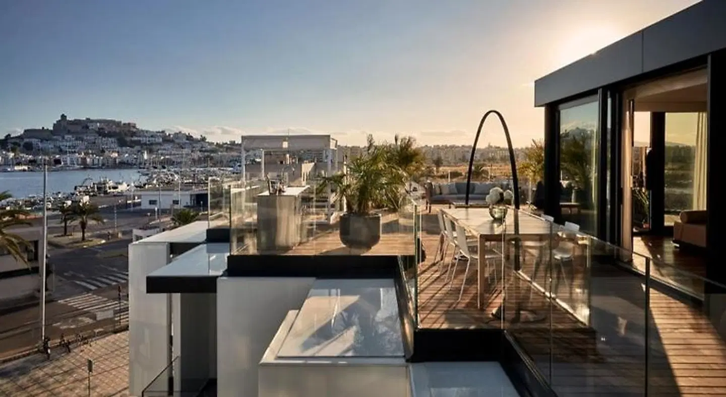 NH Collection Ibiza Terrasse